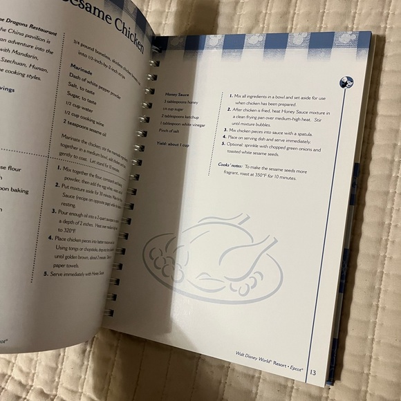 Disney Mickey and Chefs Cookbook - Blue and‎ White - Picture 7 of 10